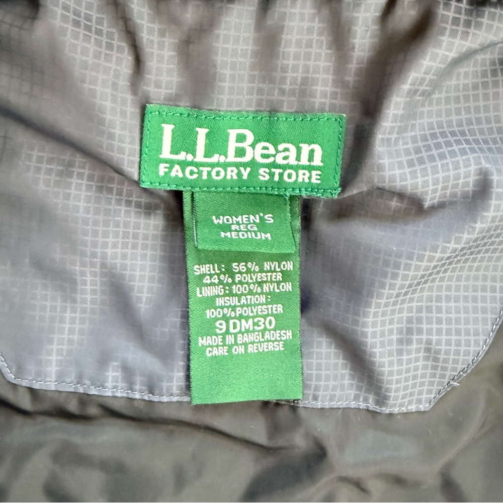 L.L. BEAN Factory Store Full Zip Hooded Parka Puffer Jacket 2000s Gray Size Med - Picture 2 of 10